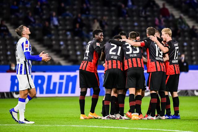 高诗岩19分山东胜浙江 胡金秋22分广厦胜宁波